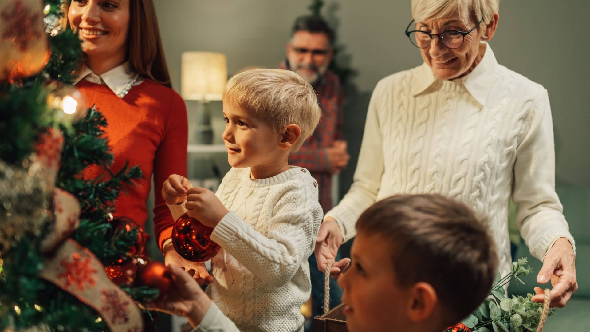 Digital Detox: Unplug & Recharge this Holiday Season